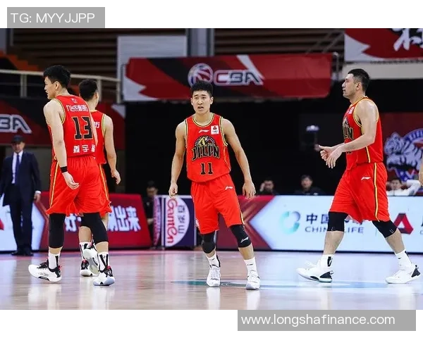 重庆篮球队进攻战术解析与球队发展前景展望