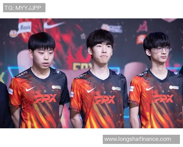 英雄联盟纪实:记录FPX的突破历程_1 英雄联盟纪实:记录FPX的突破历程_1